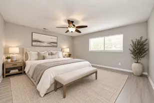 8114 Misty Ridge Ln, Houston, TX 77071 - Photo 18