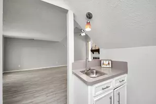 8114 Misty Ridge Ln, Houston, TX 77071 - Photo 16