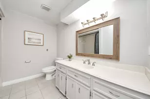 8114 Misty Ridge Ln, Houston, TX 77071 - Photo 24