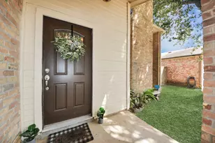 8114 Misty Ridge Ln, Houston, TX 77071 - Photo 4