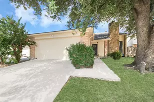 8114 Misty Ridge Ln, Houston, TX 77071 - Photo 1