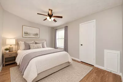 8114 Misty Ridge Lane, Houston, TX 77071 - Photo 14
