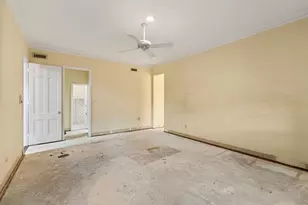 4876 Post Oak Timber Dr, Houston, TX 77056 - Photo 26