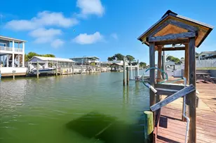 228 Starboard Ave, Rockport, TX 78382 - Photo 6