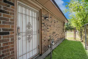4425 Sumpter St, Houston, TX 77020 - Photo 14
