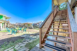 837 Marlin St, Hitchcock, TX 77563 - Photo 30