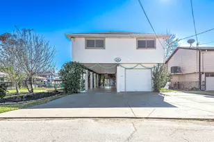 837 Marlin St, Hitchcock, TX 77563 - Photo 4