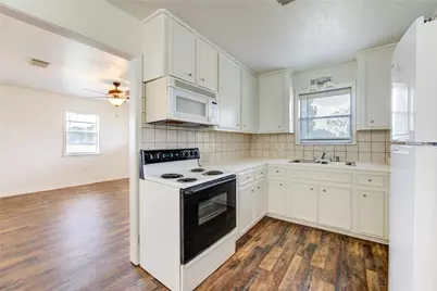 402 N 1st Street, Beasley, TX 77417 - Photo 20
