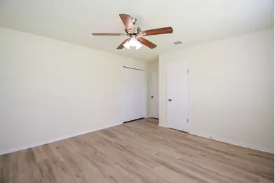235 Hwy 90 E, Sealy, TX 77474 - Photo 16