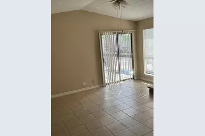 17401 Red Oak Drive #104, Houston, TX 77090 - Photo 2