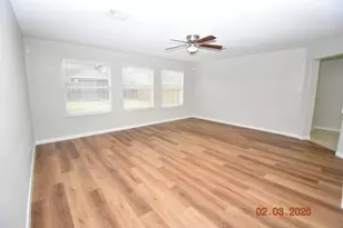 1110 Lasso Ct, Alvin, TX 77511 - Photo 8