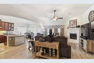 12403 Emerald Lane, Mont Belvieu, TX 77535 - Photo 20