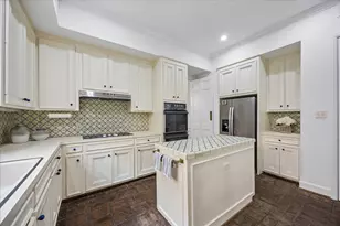1422 Nantucket Dr, Houston, TX 77057 - Photo 10