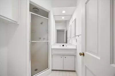 1422 Nantucket Drive #C, Houston, TX 77057 - Photo 18