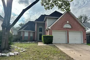 16827 Ashbridge Ct, Spring, TX 77379 - Photo 2