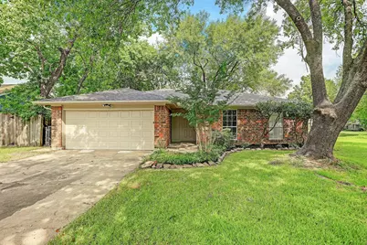 6407 Crestside Drive, Pasadena, TX 77505 - Photo 1