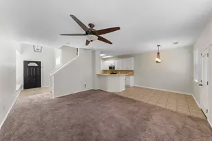 157 E Summerhaze Circle, The Woodlands, TX 77382 - Photo 18