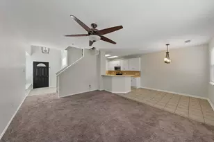 157 E Summerhaze Circle, The Woodlands, TX 77382 - Photo 8