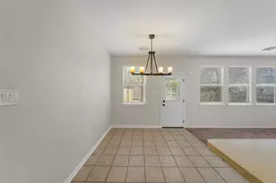 157 E Summerhaze Circle, The Woodlands, TX 77382 - Photo 12