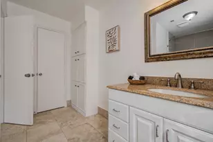 13147 Hollowcreek Park Dr, Houston, TX 77082 - Photo 22