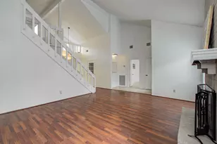 13147 Hollowcreek Park Dr, Houston, TX 77082 - Photo 8