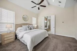 11004 Mikula Dr, Houston, TX 77043 - Photo 18