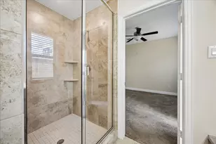 11004 Mikula Dr, Houston, TX 77043 - Photo 28