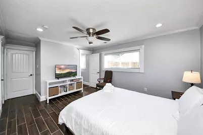 8607 Shadow Crest Street, Houston, TX 77074 - Photo 14