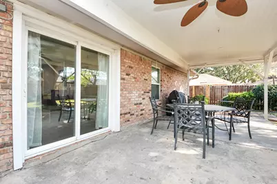 8607 Shadow Crest Street, Houston, TX 77074 - Photo 32
