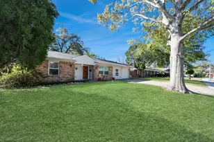 8607 Shadow Crest St, Houston, TX 77074 - Photo 4