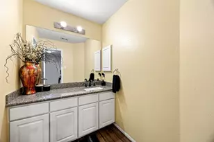 8119 Oat Meadow Trail, Houston, TX 77049 - Photo 26