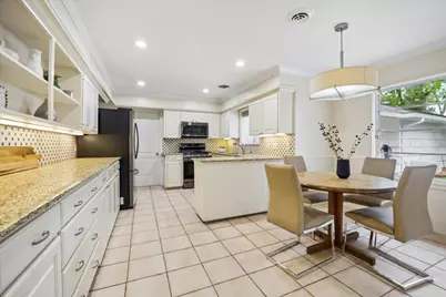 5656 Piping Rock Lane, Houston, TX 77056 - Photo 12