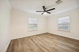 4718 Blanton Blvd, Houston, TX 77092 - Photo 22