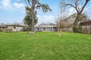 4718 Blanton Blvd, Houston, TX 77092 - Photo 30