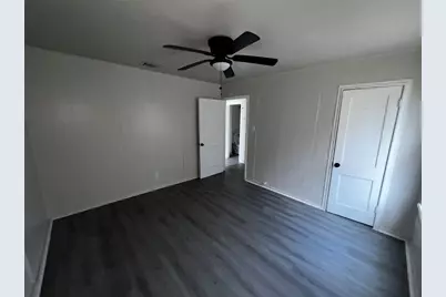 5401 Doolittle Boulevard, Houston, TX 77033 - Photo 12