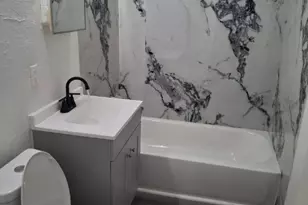 5401 Doolittle Blvd, Houston, TX 77033 - Photo 14