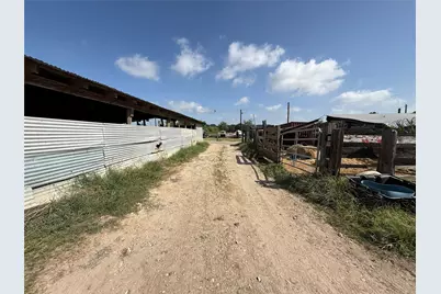 4250 Fuqua St, Houston, TX 77048 - Photo 26