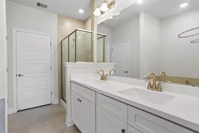 4203 W Bayou Maison Circle, Dickinson, TX 77539 - Photo 10