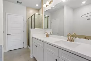 4203 W Bayou Maison Cir, Dickinson, TX 77539 - Photo 10