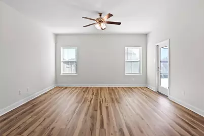 4203 W Bayou Maison Circle, Dickinson, TX 77539 - Photo 6