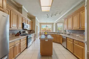 3710 Williams Trace Dr, Bryan, TX 77808 - Photo 2