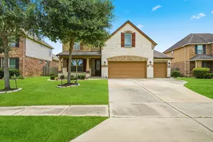 223 Auburn Shores Ct, Richmond, TX 77469 - Photo 2