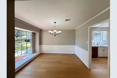 9814 Foxrun Court, Houston, TX 77080 - Photo 8