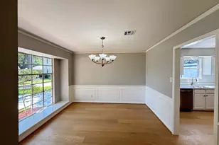 9814 Foxrun Ct, Houston, TX 77080 - Photo 8