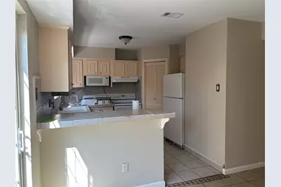 1403 Blalock Road #16, Houston, TX 77055 - Photo 6