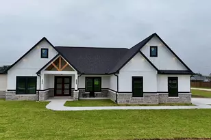 1208 Quarter Horse Trail, Angleton, TX 77515 - Photo 1