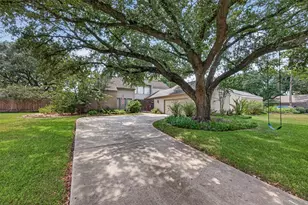 11835 Cedar Pass Dr, Houston, TX 77077 - Photo 1