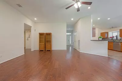 207 Rolling Plains Drive, Sugar Land, TX 77479 - Photo 10