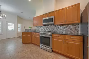 207 Rolling Plains Dr, Sugar Land, TX 77479 - Photo 20