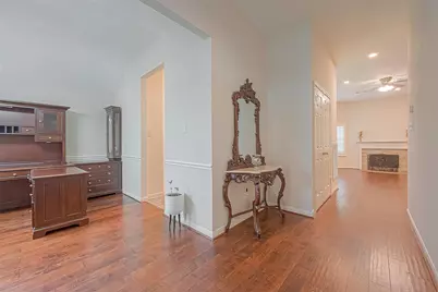 207 Rolling Plains Drive, Sugar Land, TX 77479 - Photo 8
